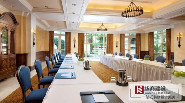 簡約大氣上檔次的辦公室會(huì)議室裝修設(shè)計(jì)