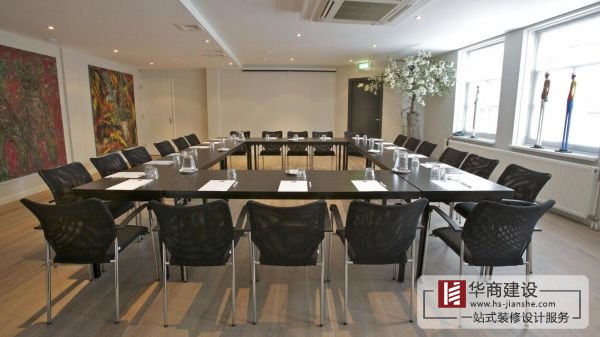 簡約大氣上檔次的辦公室會(huì)議室裝修設(shè)計(jì)